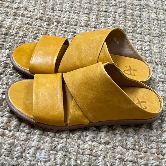 P Monjo Mule Slide Shoe Yellow Leather Slip On Sandals EU 41 - Picture 3 of 11